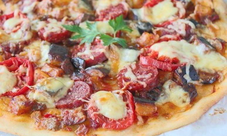 Рецепт пиццы с баклажанами и сыром джюгас