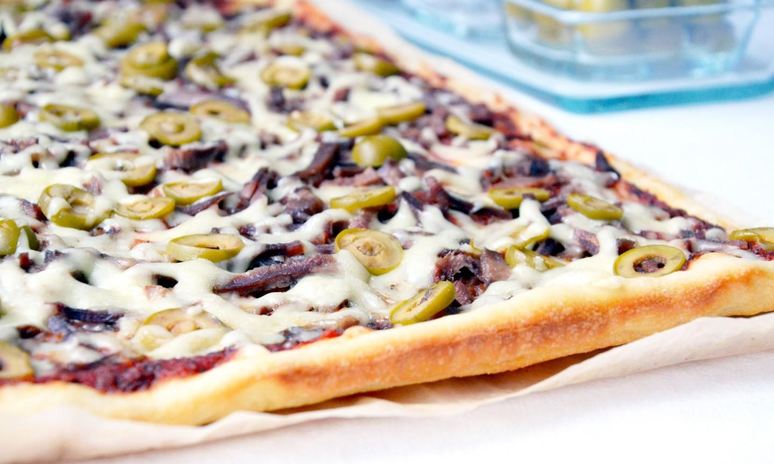 Рецепт пиццы с говяжьим языком и оливками