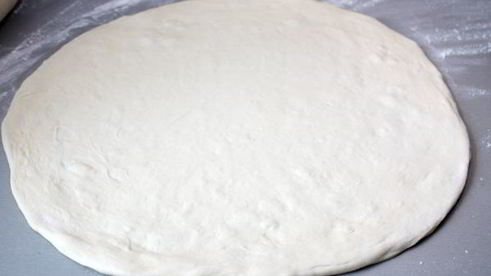 пицца с грибами и козьим сыром