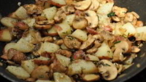 пицца с картошкой и грибами