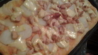 Пицца с куриным филе и картофелем