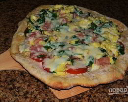 Пицца с сыром и ветчиной