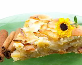 Пицца с яблоками и корицей