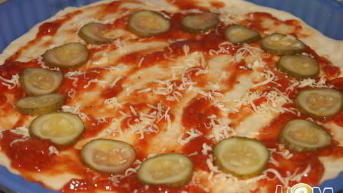 пицца сальсичча с красным перцем