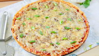 Простая пицца с луком