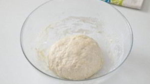 простая пицца с луком