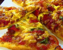 Вкусная домашняя пицца на дрожжевом тесте