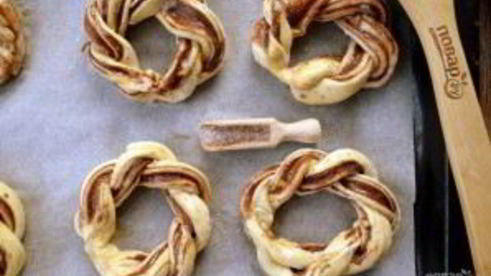 крученые пончики с нутеллой