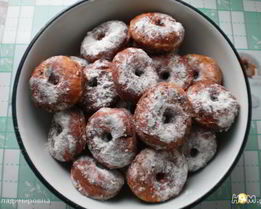 Пончики с сахарной пудрой