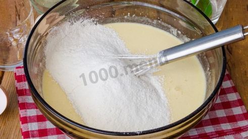 коврижка на кефире с вареньем