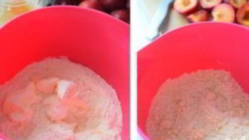 коврижка со сливами