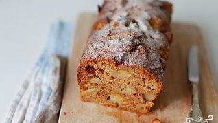 Медовая коврижка с яблоками