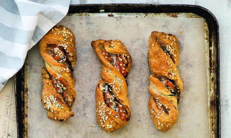 Рецепт рыбных слоек с лососем и палтусом