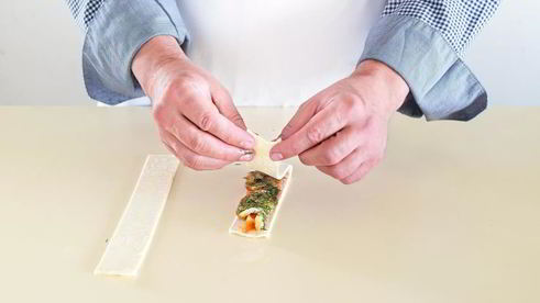 рыбные слойки с лососем и палтусом