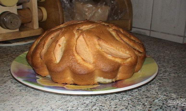 Рецепт очень вкусной шарлотки с яблоками