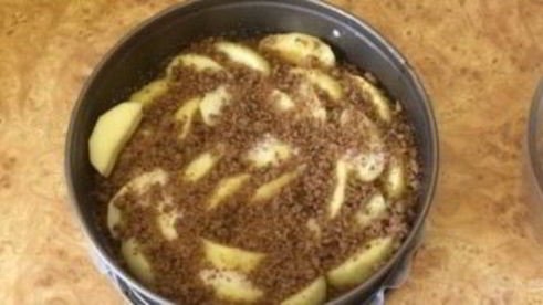 шарлотка из ржаных сухарей