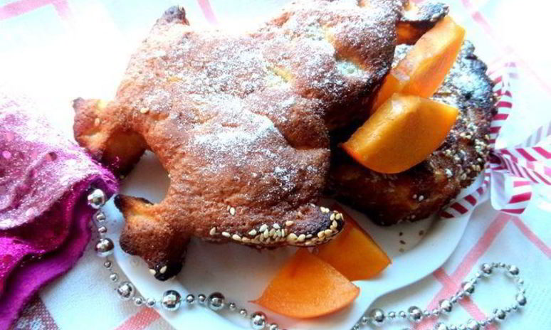 Рецепт шарлотки с ананасом и хурмой