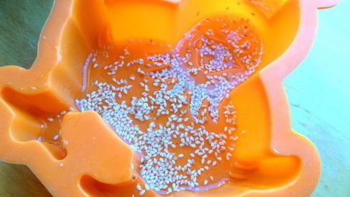 шарлотка с ананасом и хурмой