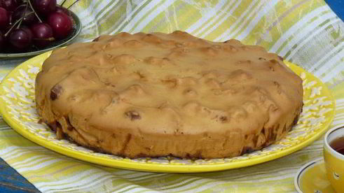 шарлотка с черешней