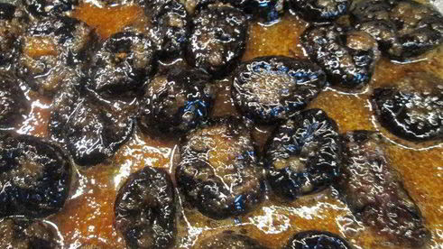 шарлотка с черносливом по-итальянски