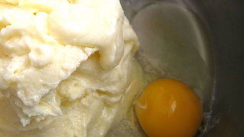 шарлотка с грушами