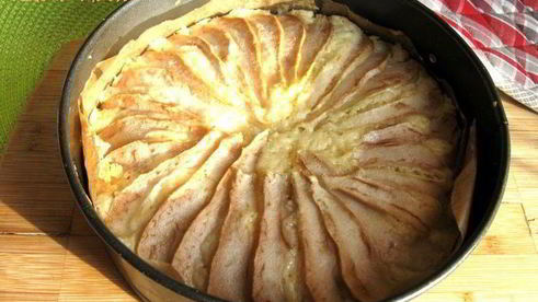 шарлотка с грушами