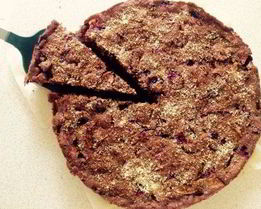 Шарлотка с шоколадной ноткой