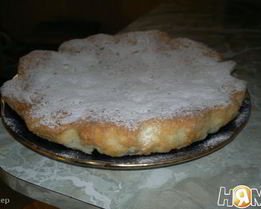 Шарлотка с виноградом