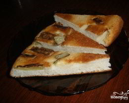 Шарлотка с яблоками и ревенем