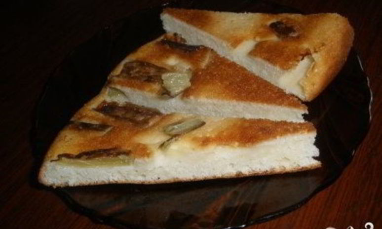 Рецепт шарлотки с яблоками и ревенем