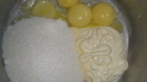 шарлотка с яблоками и ревенем