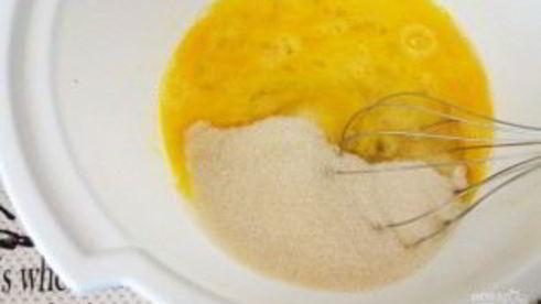 шарлотка с яблоком