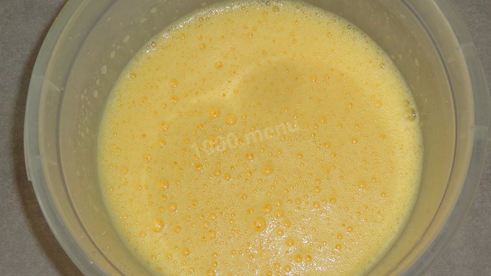 шарлотка со сливами