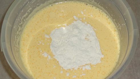 шарлотка со сливами