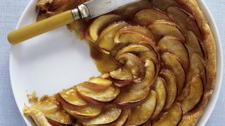 Шарлотка в мультиварке