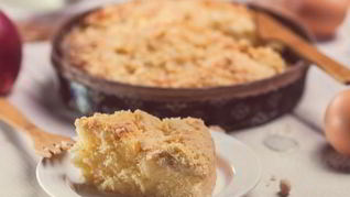 Яблочная шарлотка с майонезом