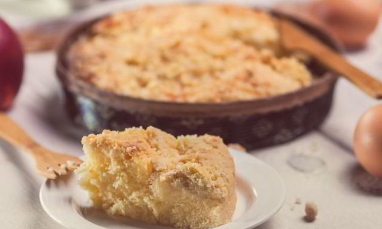 Рецепт яблочной шарлотки с майонезом