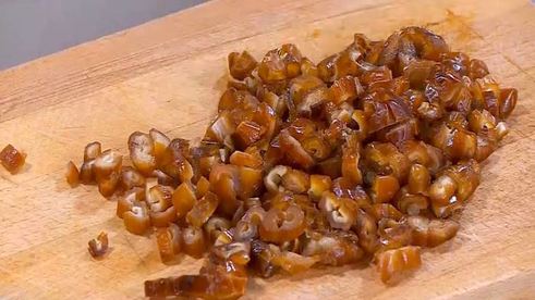 быстрый штрудель с финиками и орехами