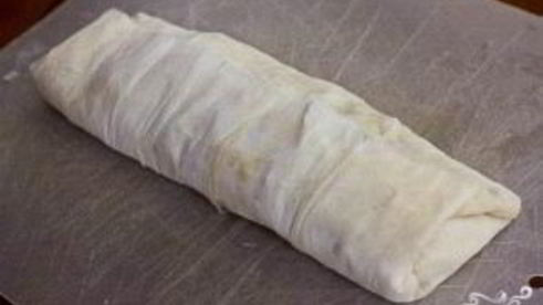 карамельный яблочный штрудель