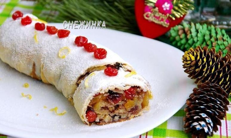 Рецепт рождественского яблочного штруделя с орехами и сухофруктами