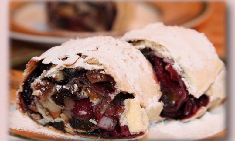 Рецепт штруделя из вытяжного теста с вишнями