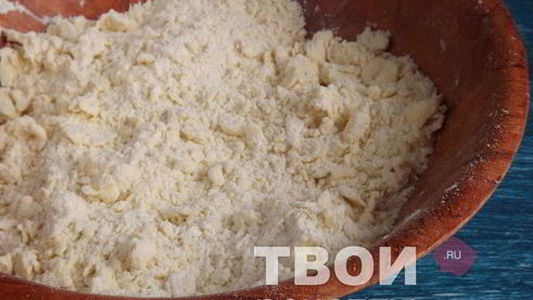 штрудель с грушей и сыром дор блю