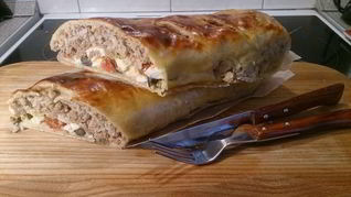 Штрудель с тунцом