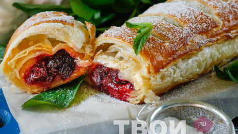 штрудель с вишней