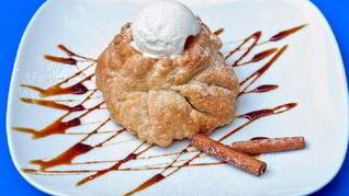 Штрудель с яблочно-марципановой начинкой