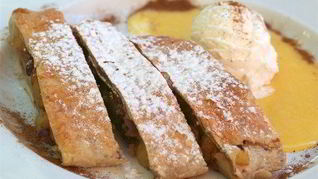 Штрудель с яблоками