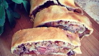 Сливовый штрудель