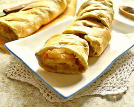 Яблочный штрудель из слоеного бездрожжевого теста