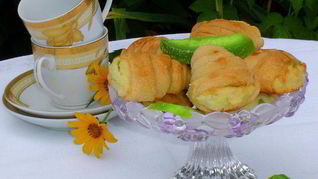 Слойки неаполитанские