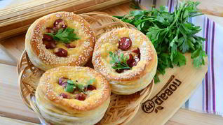 Слойки пикантные